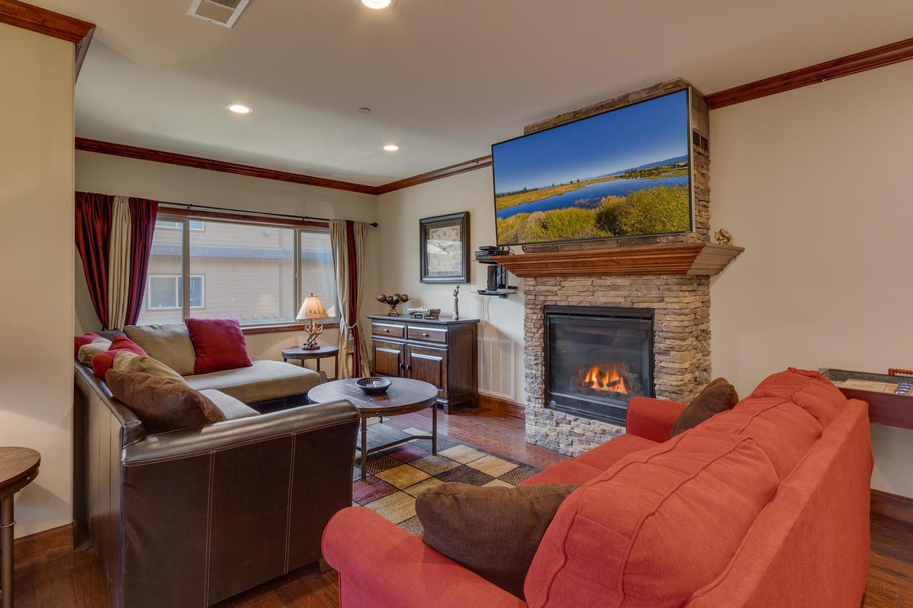 Tahoe Woods Escape - Three Bedroom Home เซาท์เลคทาโฮ ภายนอก รูปภาพ