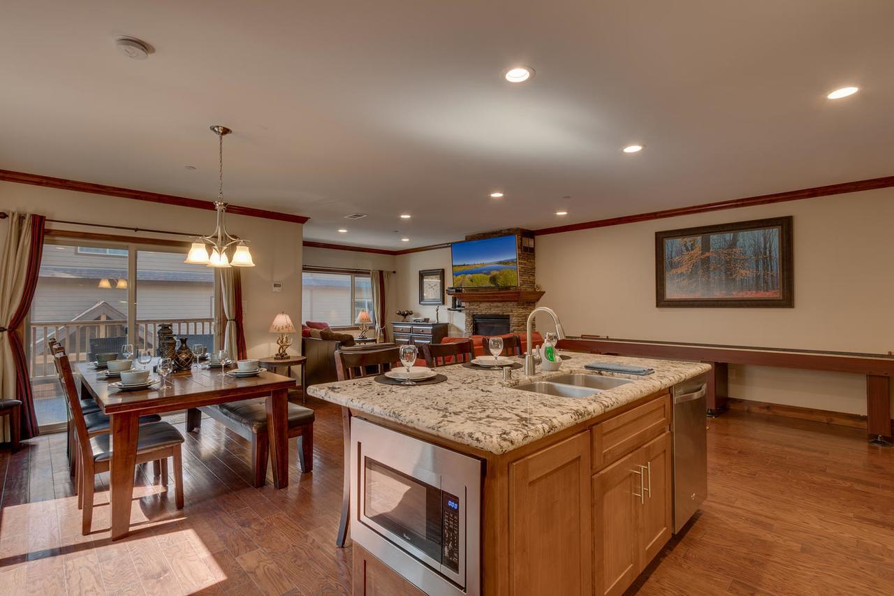 Tahoe Woods Escape - Three Bedroom Home เซาท์เลคทาโฮ ภายนอก รูปภาพ