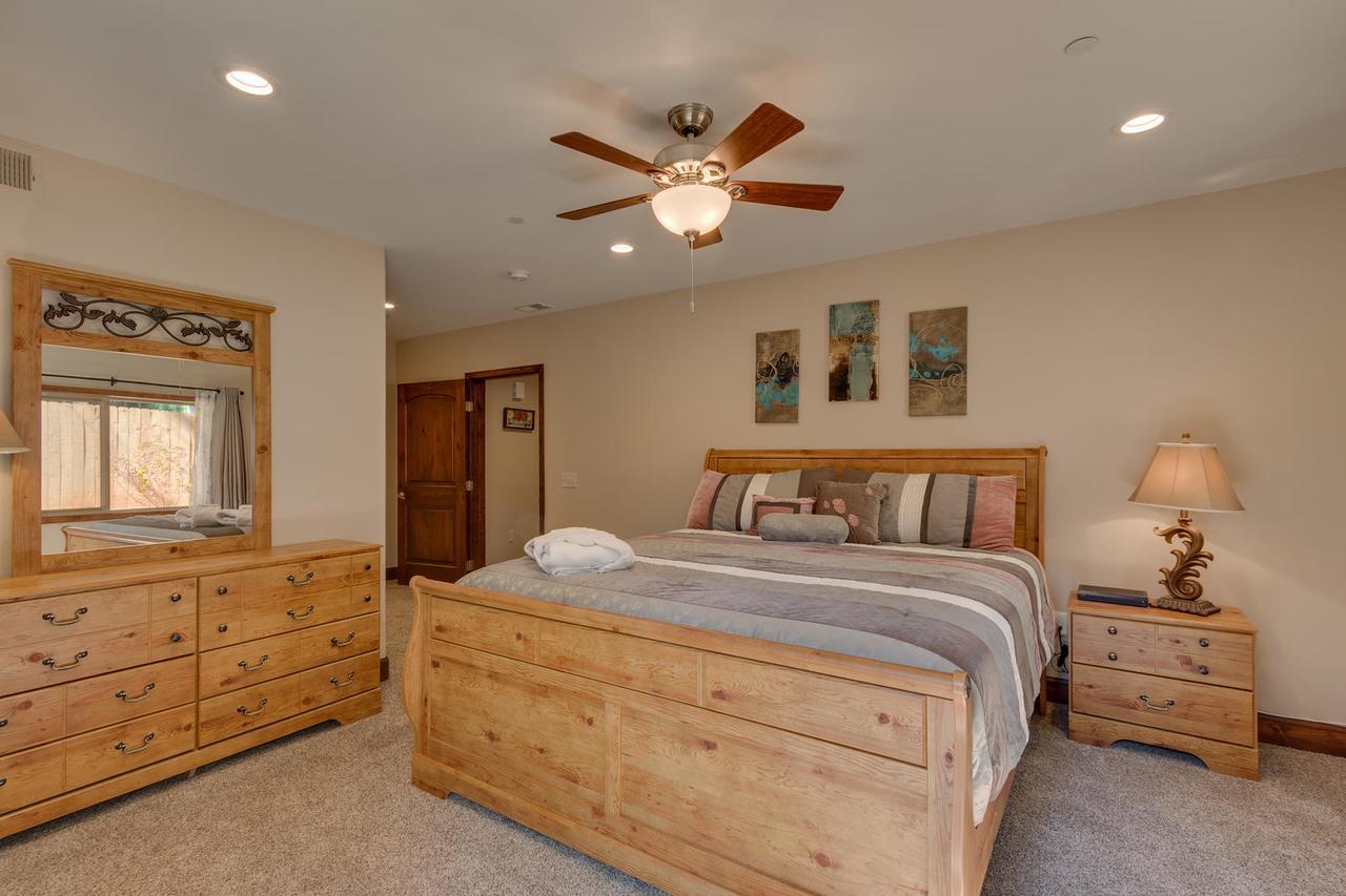 Tahoe Woods Escape - Three Bedroom Home เซาท์เลคทาโฮ ภายนอก รูปภาพ